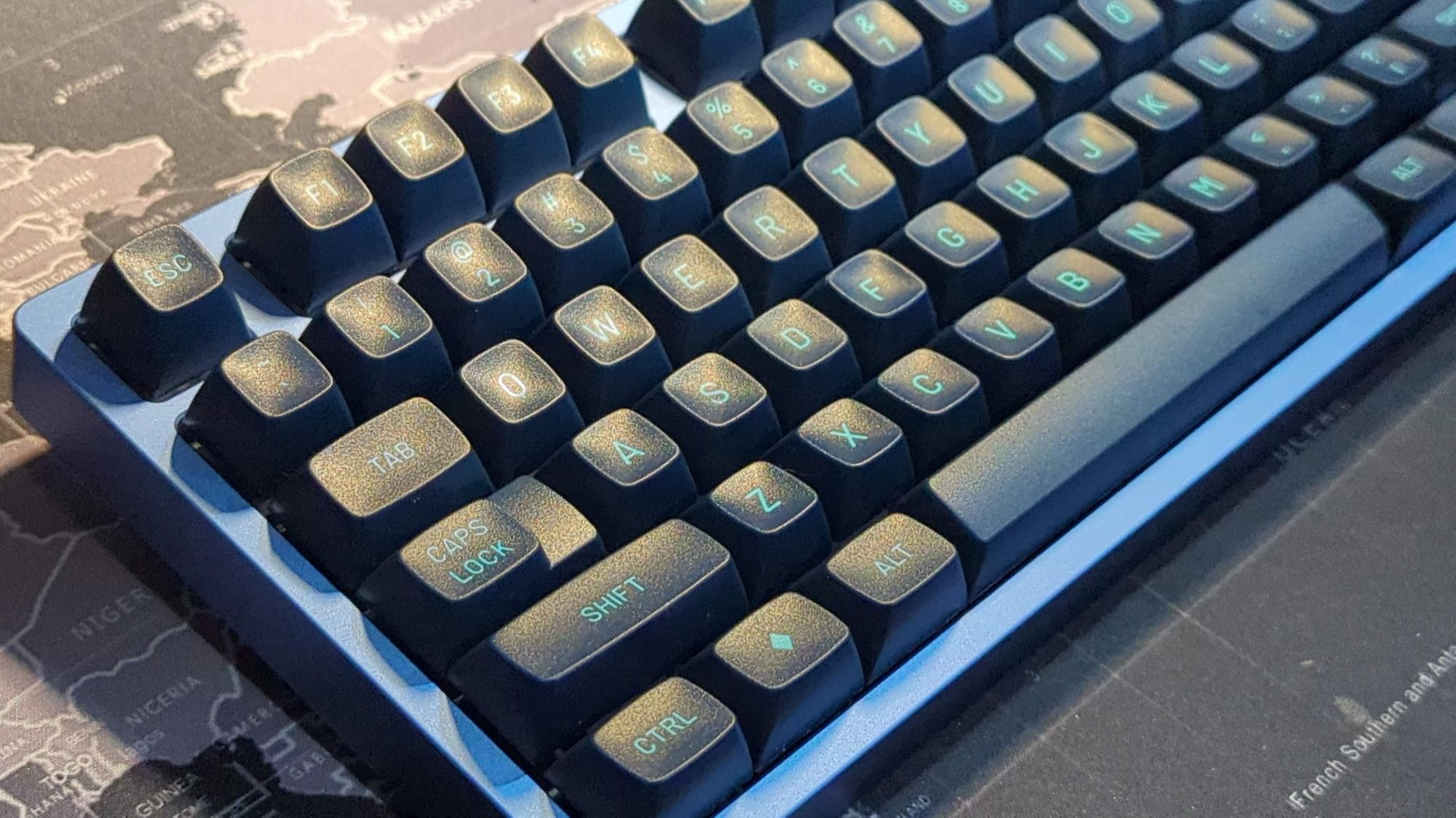 MKC75: Custom Keyboard Features, Budget Price Tag! Could This Be The Budget Aluminum Keyboard King?